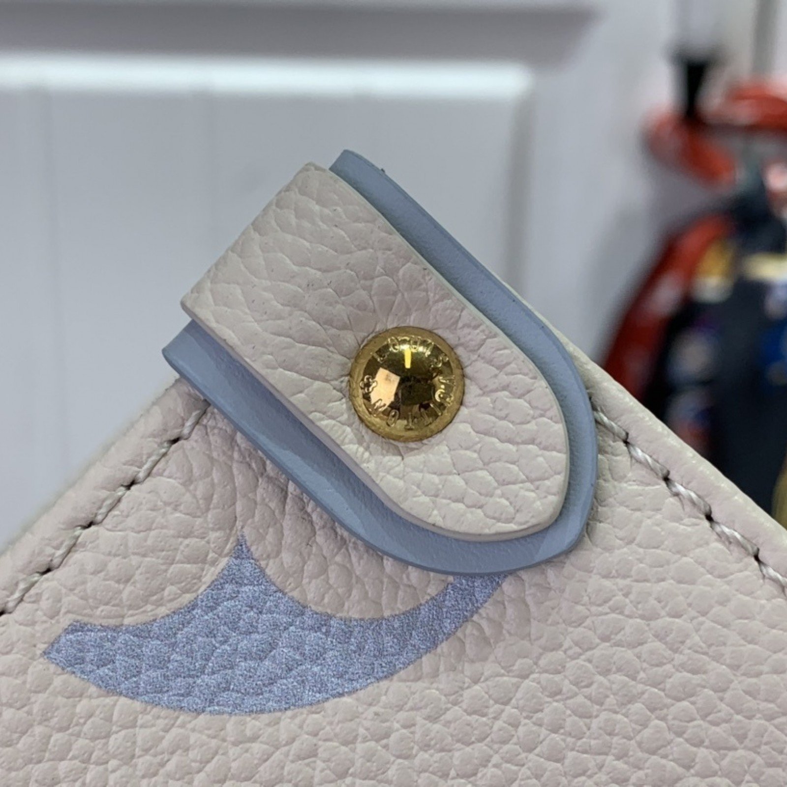 LV Onthego mini M45653