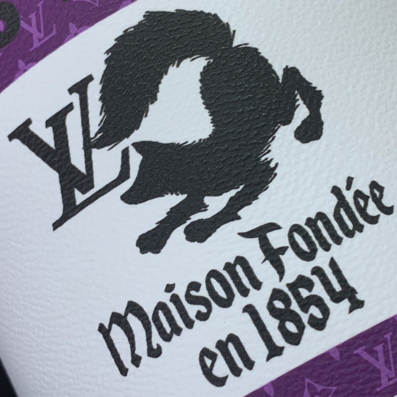 LV PAINT CAN M81592