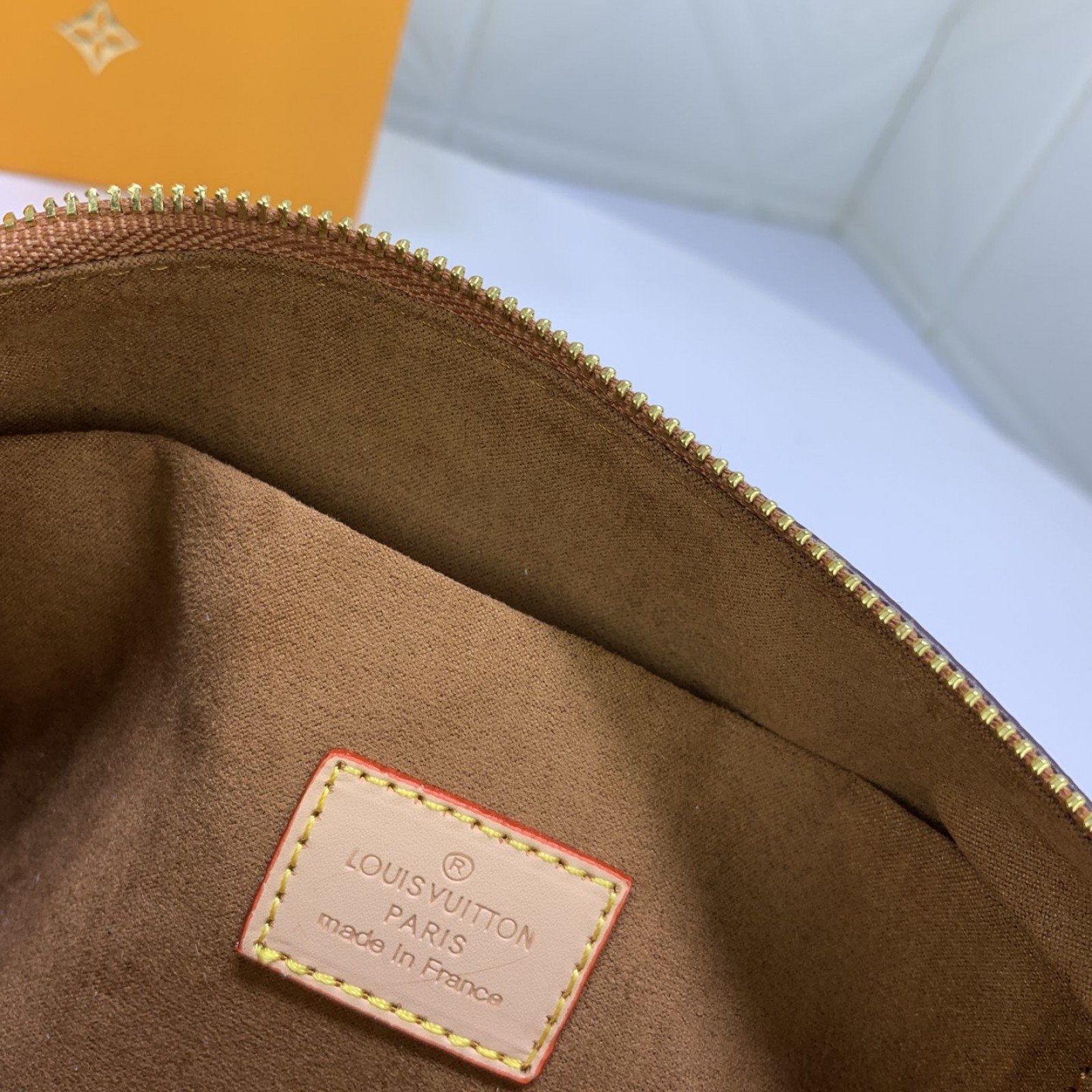 LV PALLS CLUTH M41638