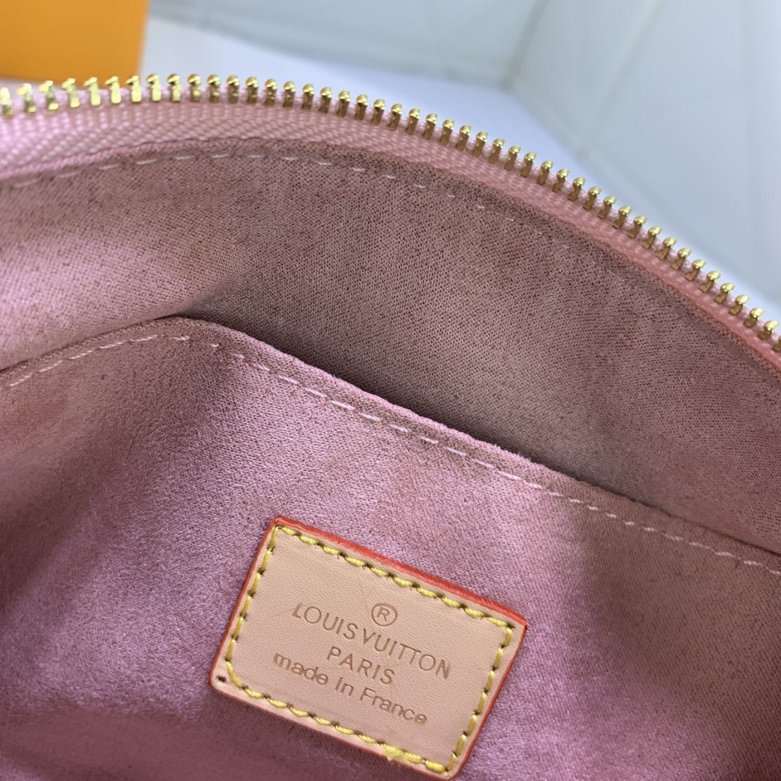 LV PALLS CLUTH M41638