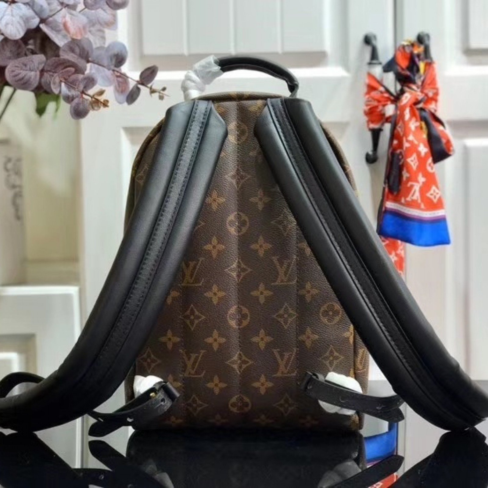 LV PALM SPRINGS BACKPACK PM M44870