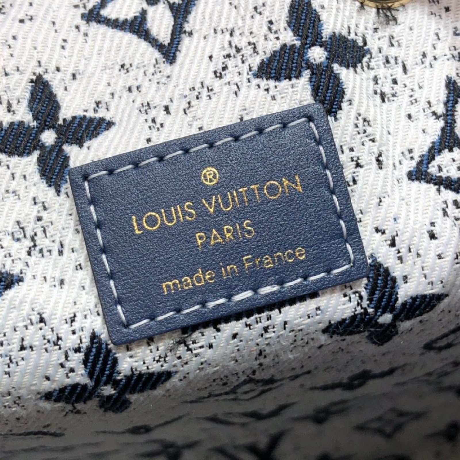 LV PETIT NOE BAG M59606