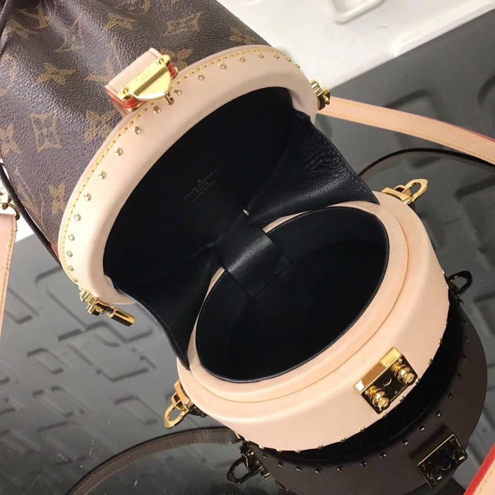 LV PETIT NOE Bag M43509