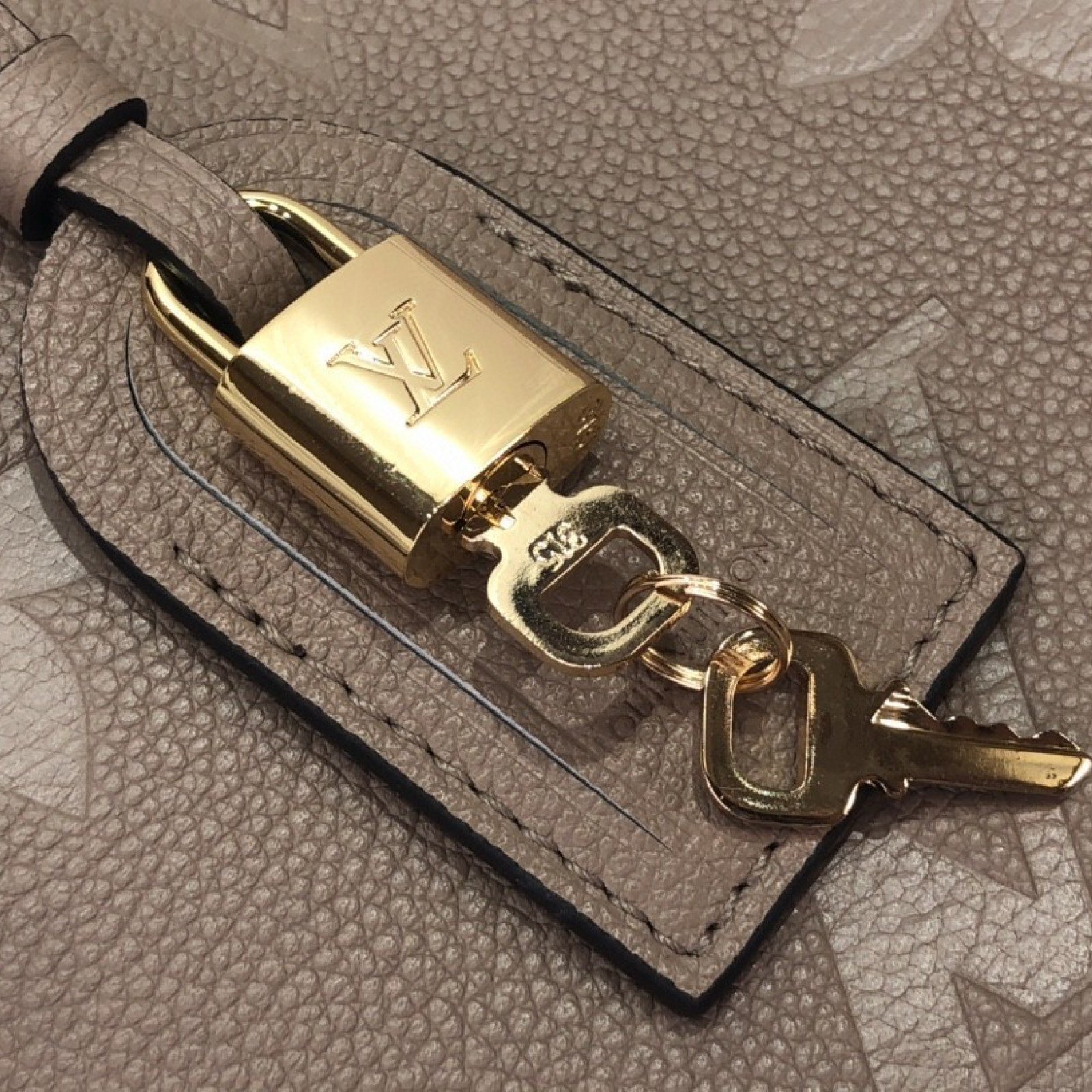 LV PETIT PALAIS M58916
