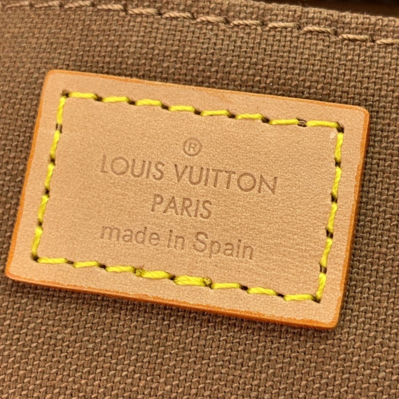 LV PETIT SAC PLAT M69442