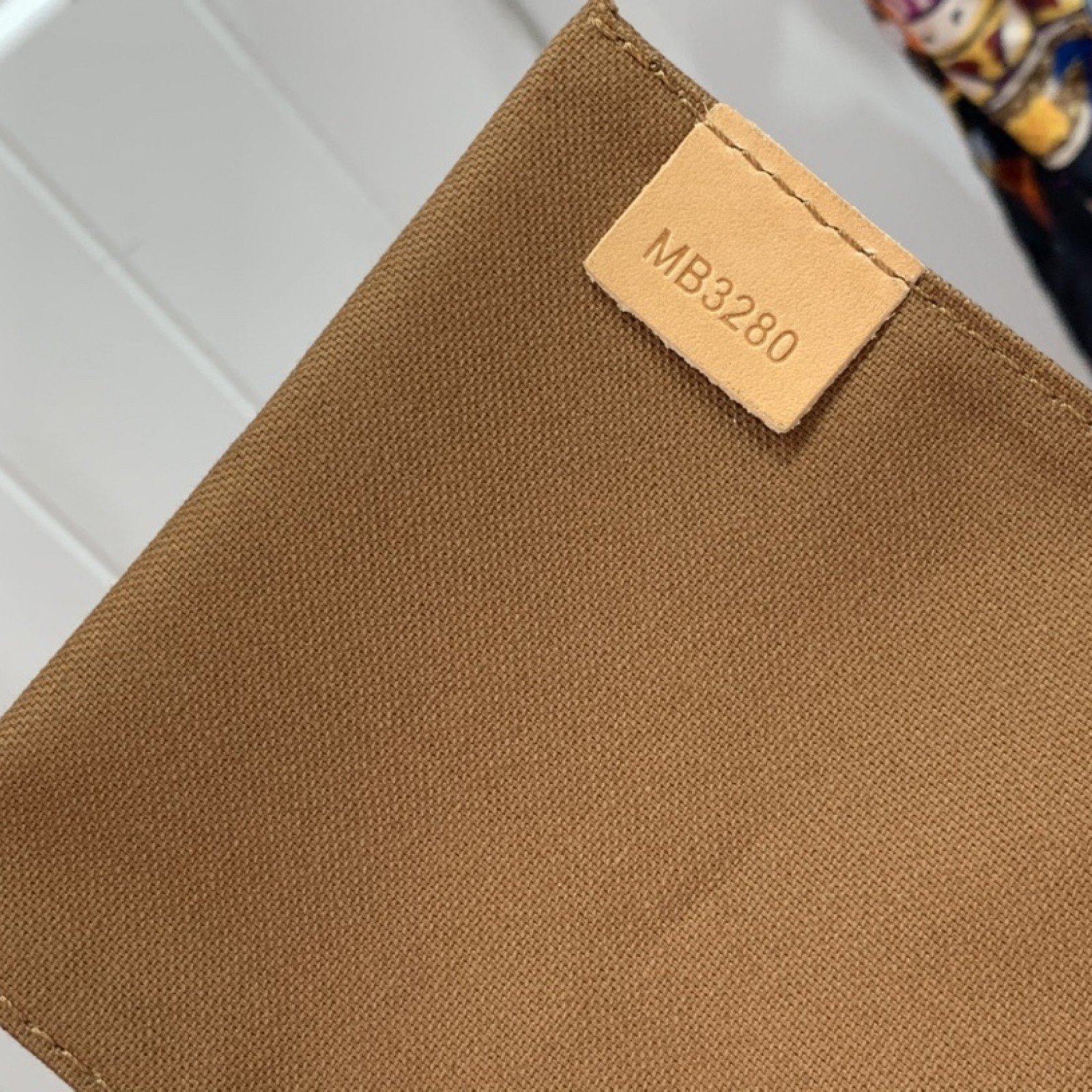 LV PETIT SAC PLAT M69442