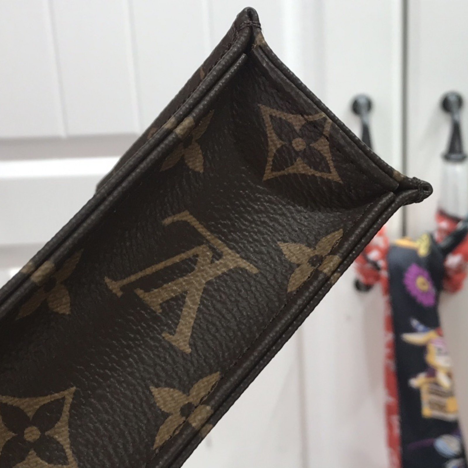LV PETIT SAC PLAT M80839