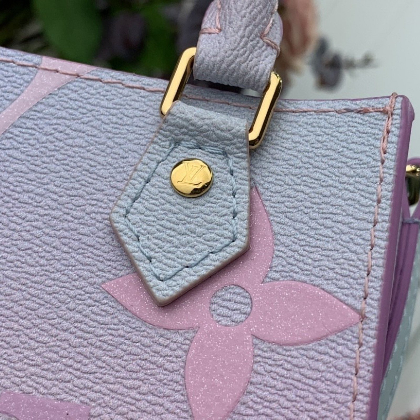 LV PETIT SAC PLAT M81341