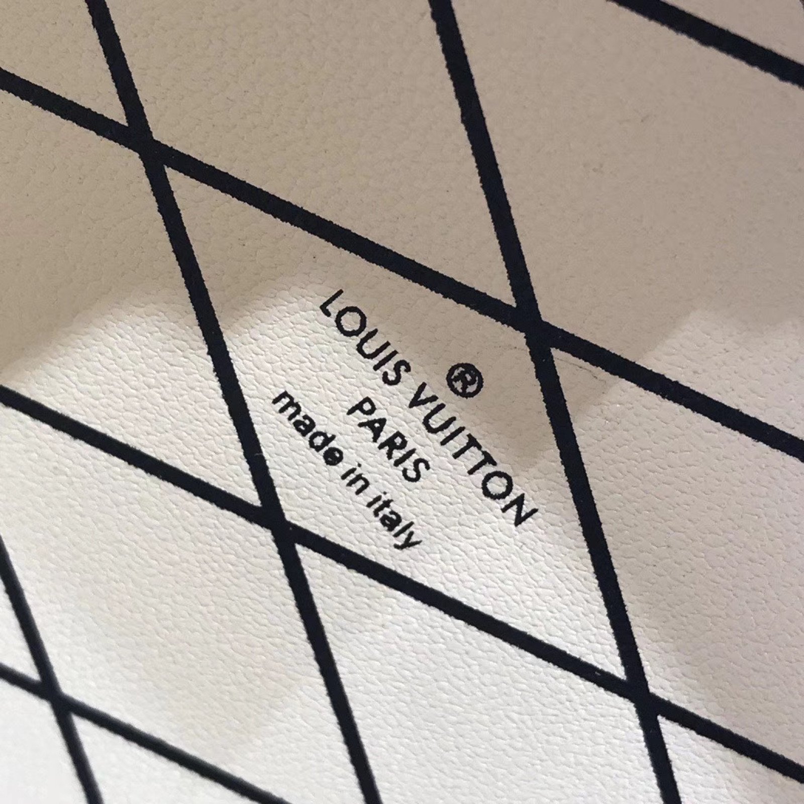 LV PETITE BOITE CHAPEAU BAG M43510