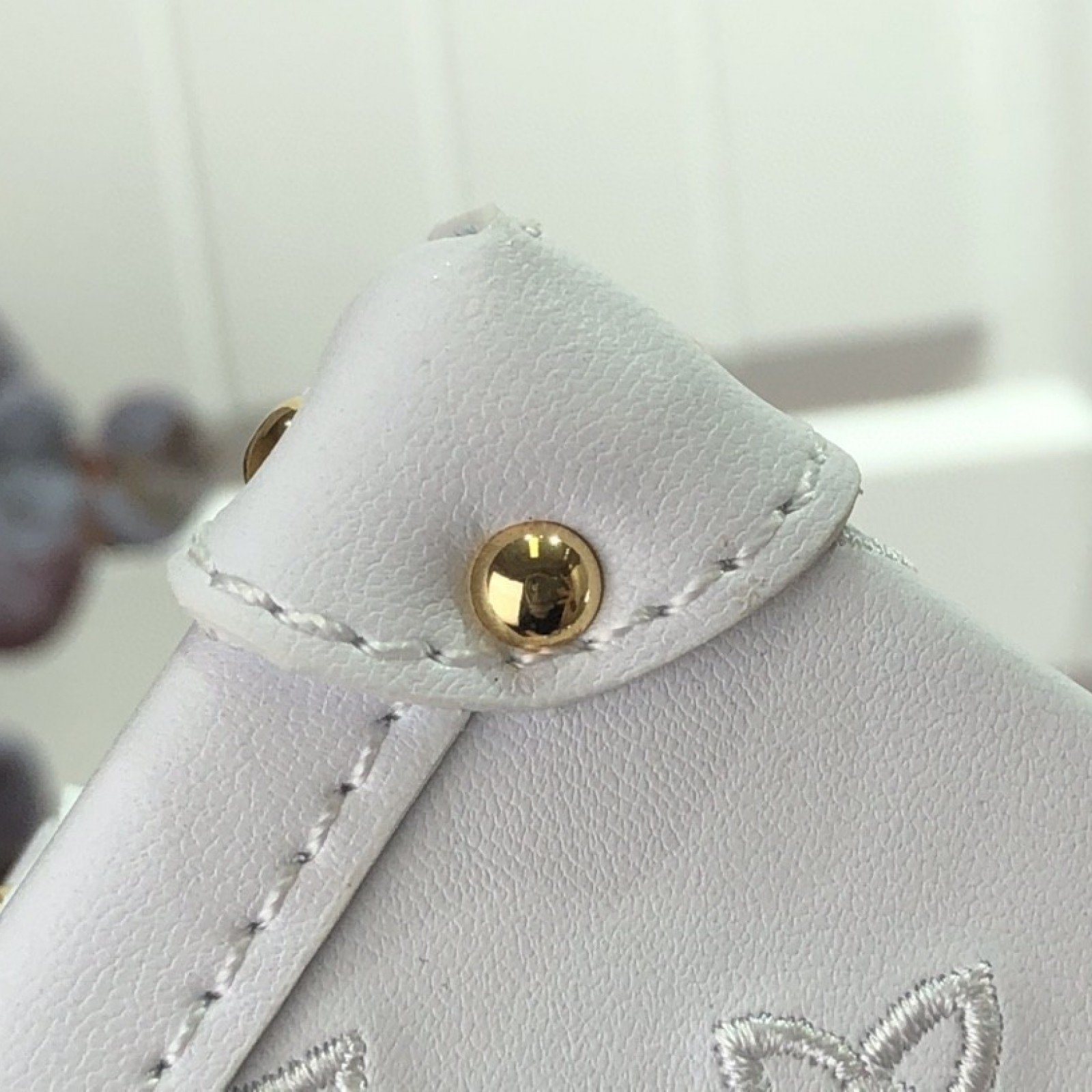 LV PETITE MALLE M20745