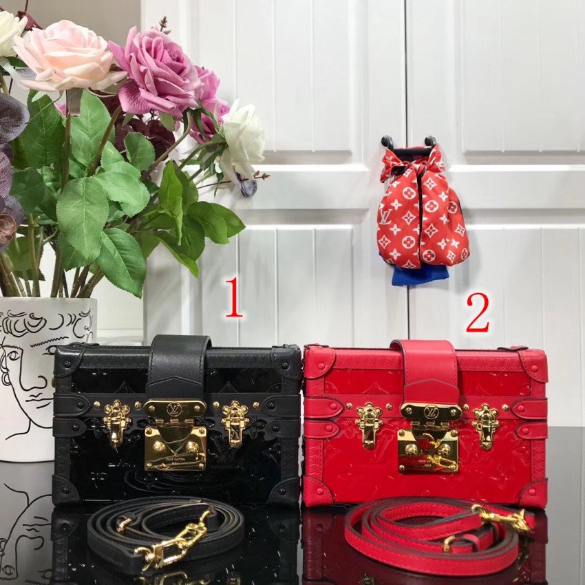 LV PETITE MALLE M40273
