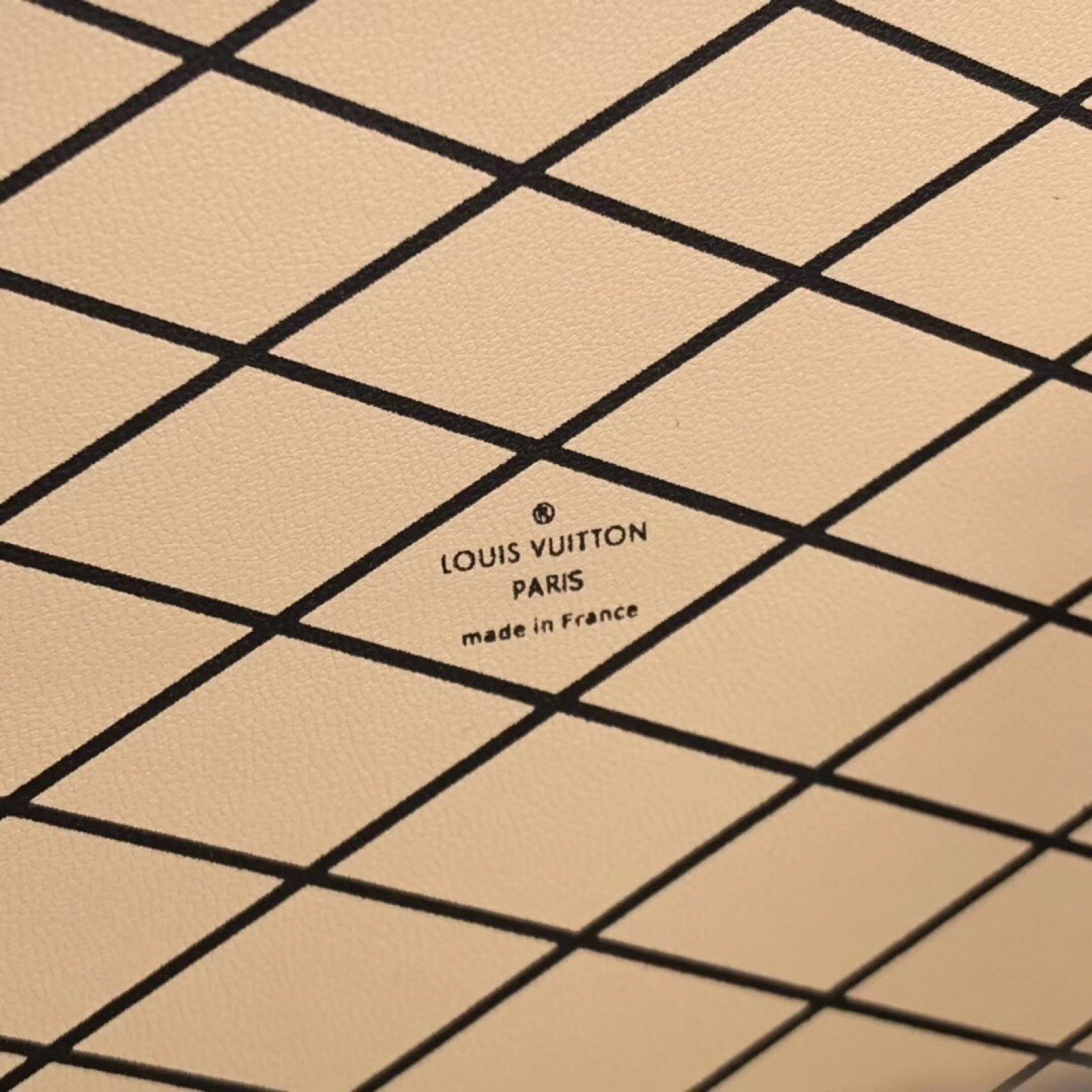 LV PETITE MALLE M44199