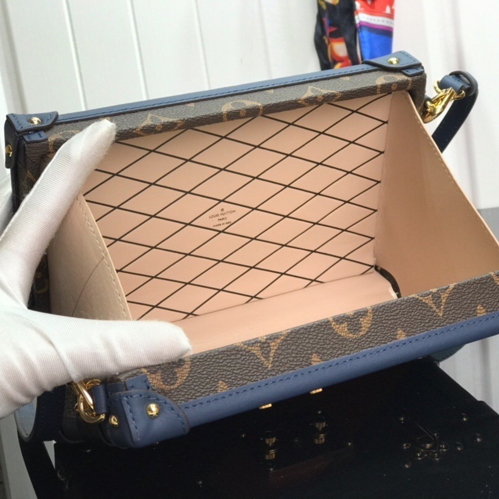 LV PETITE MALLE M55437
