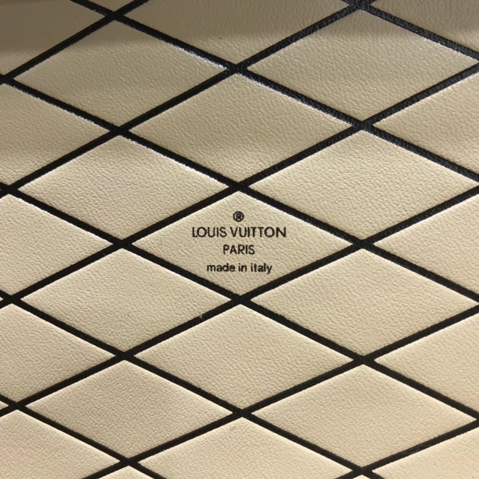 LV PETITE MALLE M55512