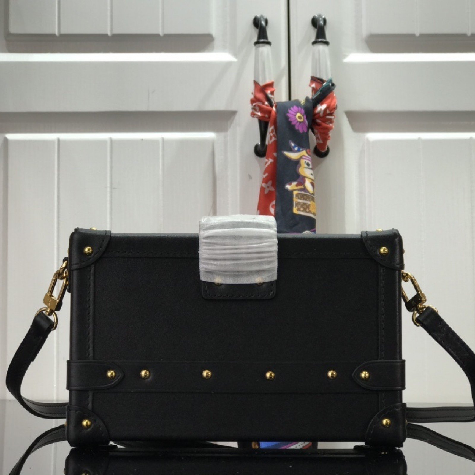 LV PETITE MALLE M57827