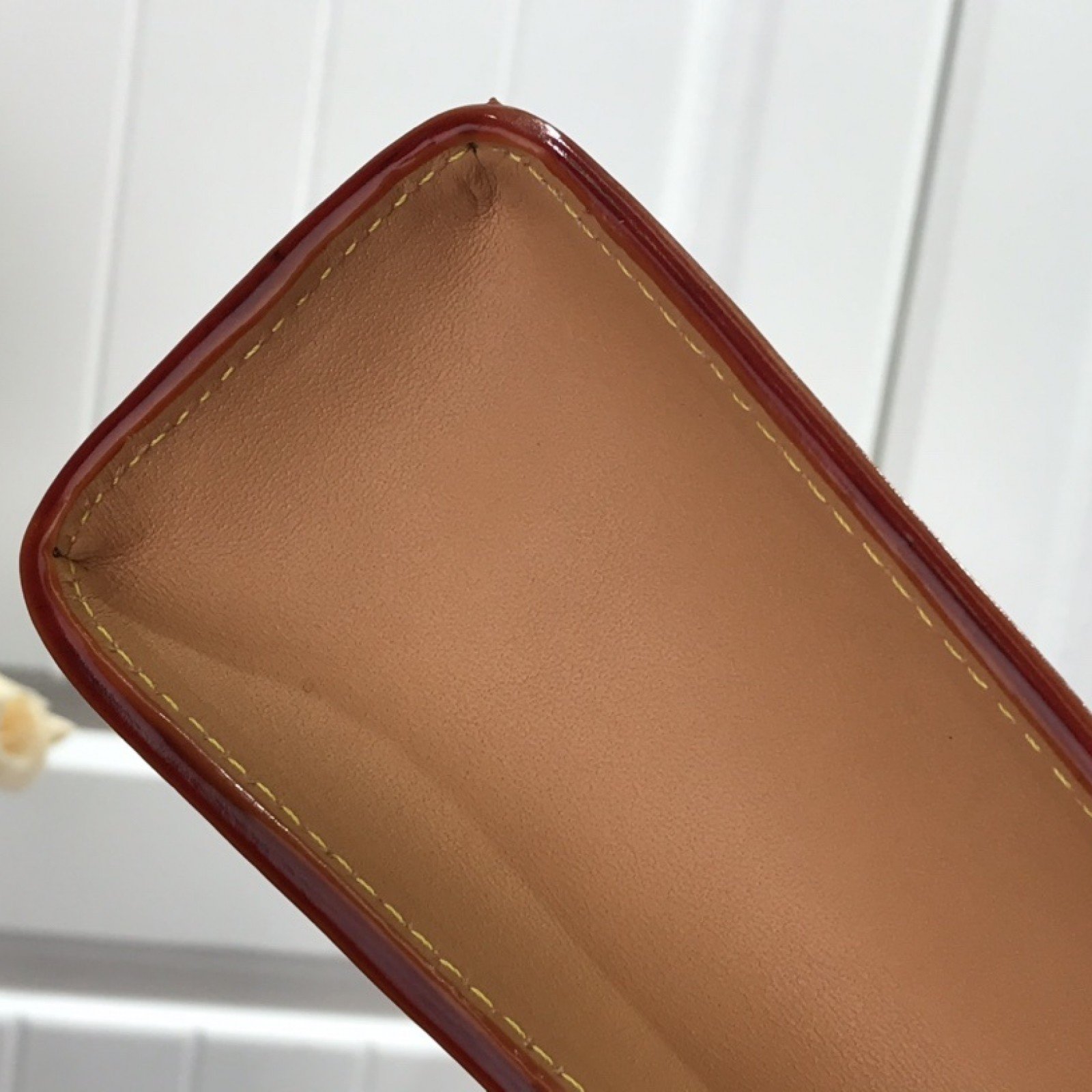 LV POCHE TOILETTE 26 SINCE 1854 M80306