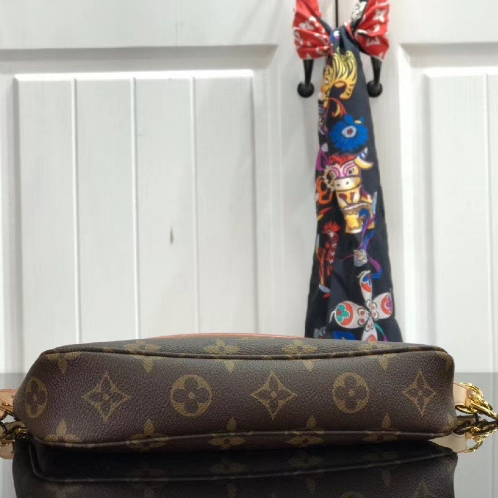 LV POCHETTE ACCESSOIRES M40712TH