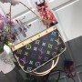 LV POCHETTE ACCESSOIRES M92649