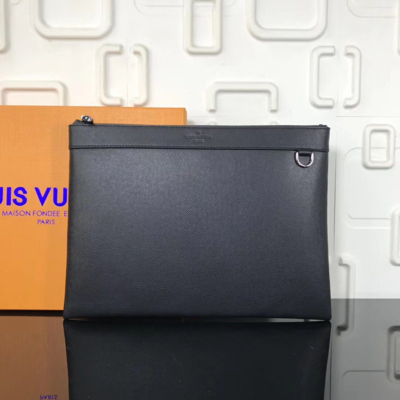 LV POCHETTE APOLLO Bag M30086