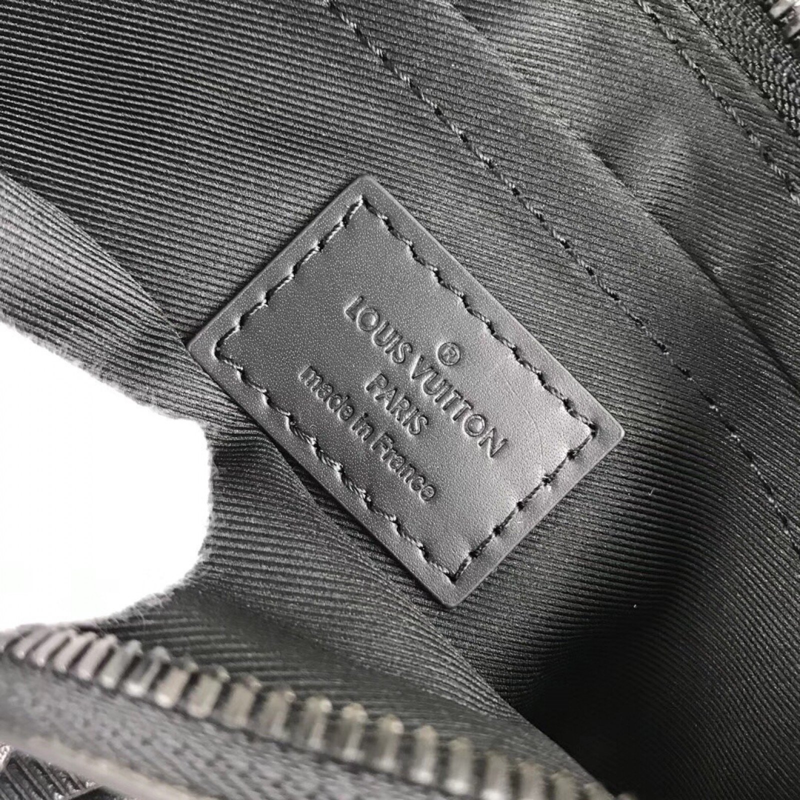 LV POCHETTE APOLLO M62897YH