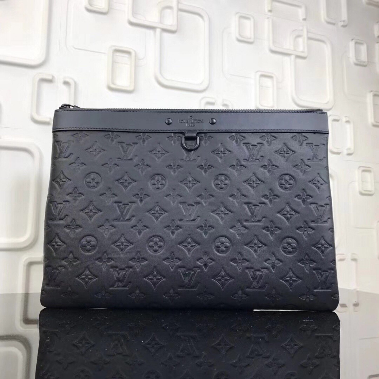 LV POCHETTE APOLLO M62897YH