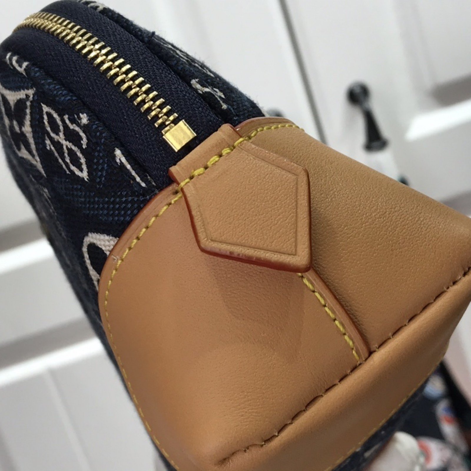 LV POCHETTE COSMETIQUE SINCE 1854 M80307