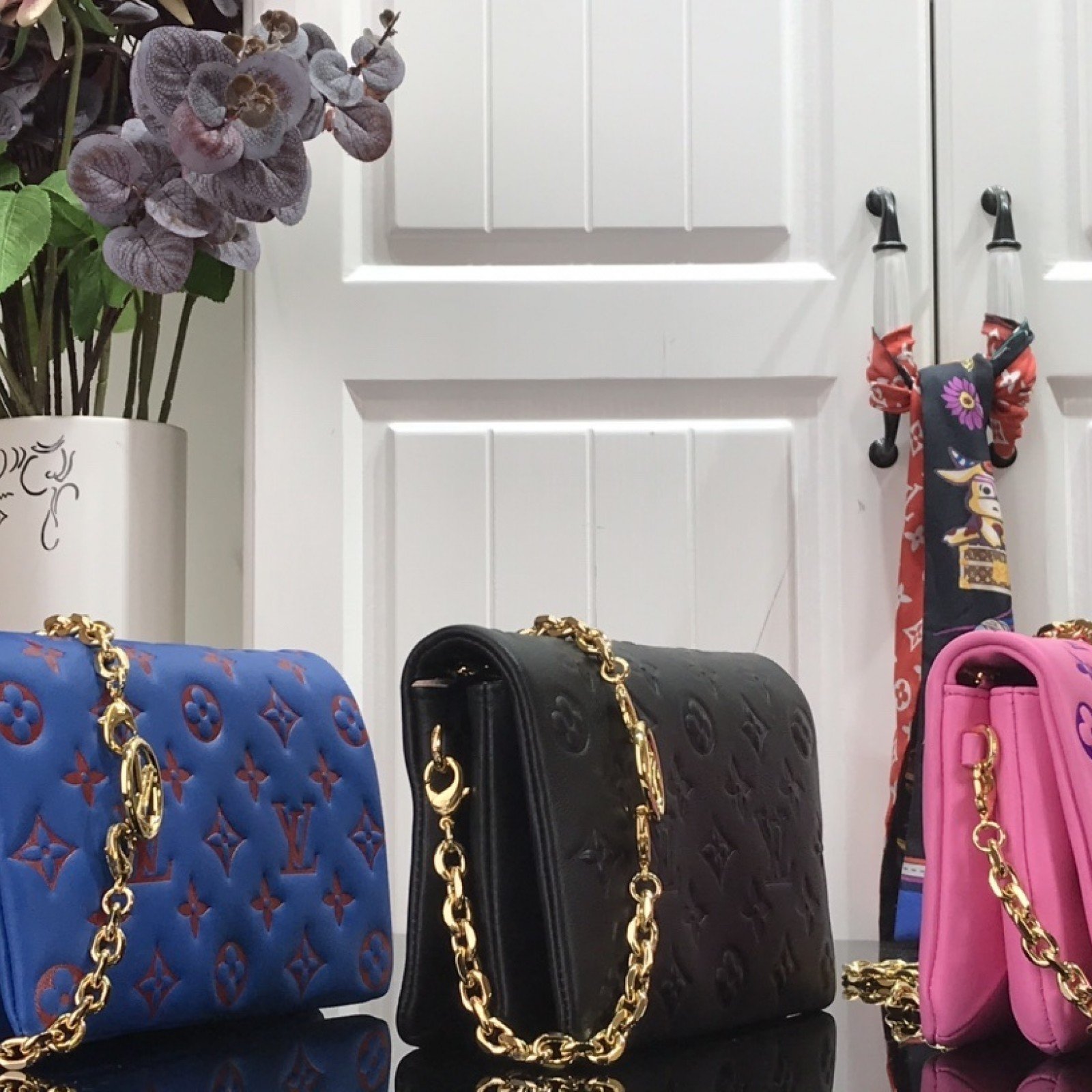 LV POCHETTE COUSSIN M80742