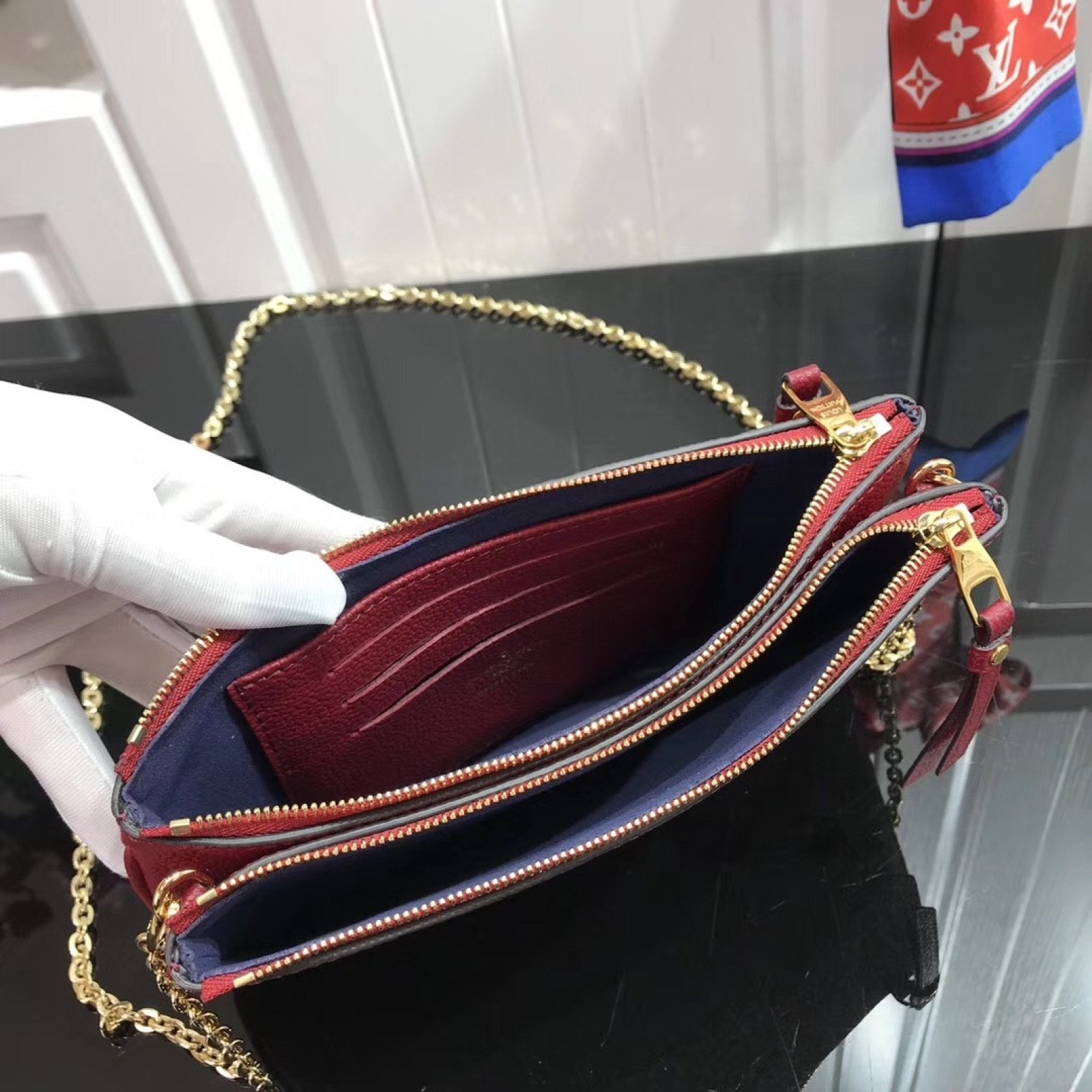 LV POCHETTE DOUBLE ZIP M63919
