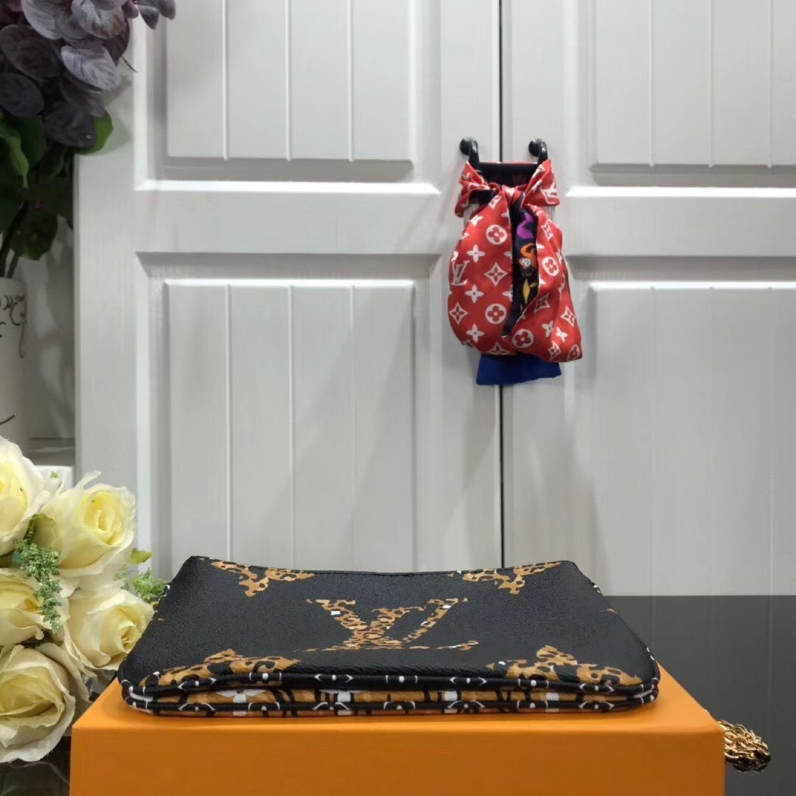 LV POCHETTE DOUBLE ZIP M67561A
