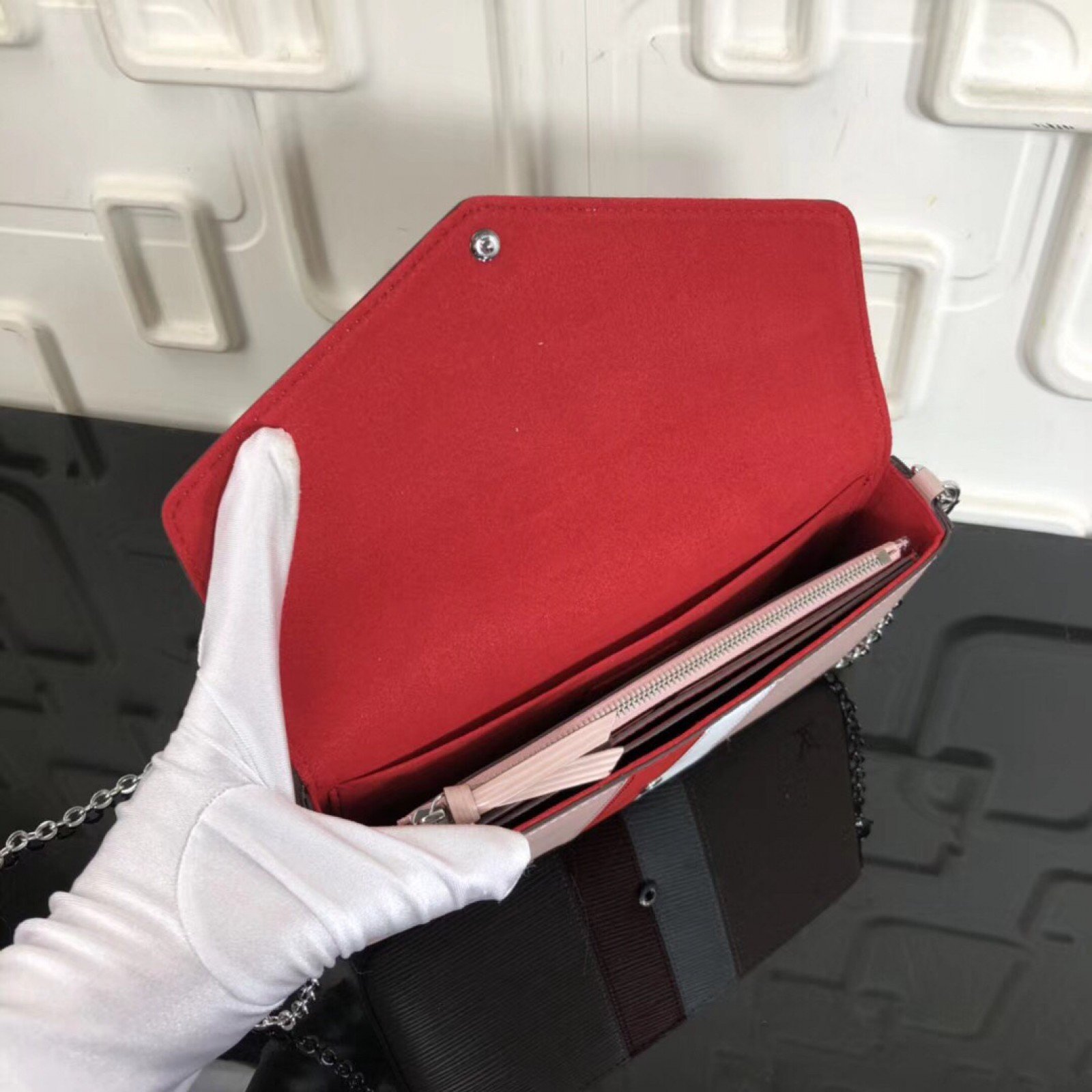 LV POCHETTE FELICIE Bag M62892