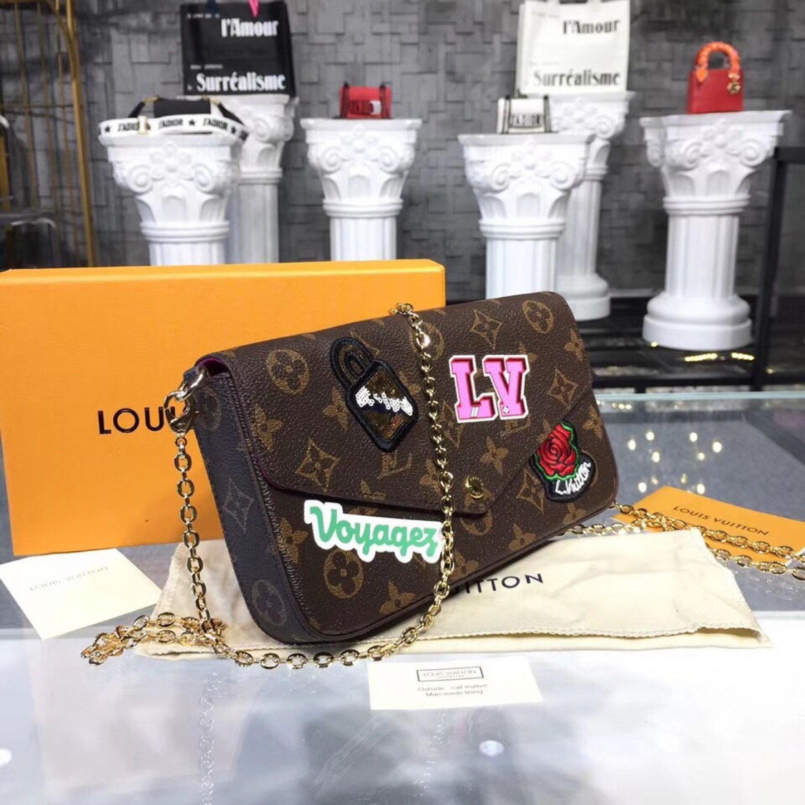 LV POCHETTE FELICIE M61276XH