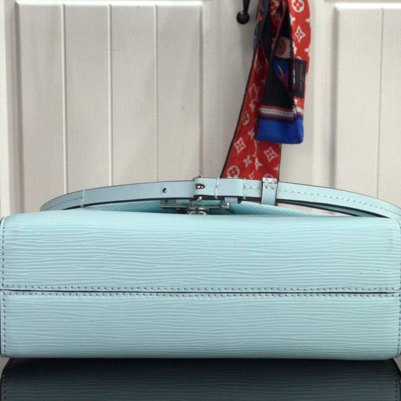 LV POCHETTE GRENELLE M55977