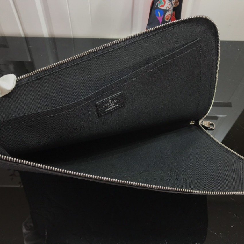 LV POCHETTE JOUR GM M80044H