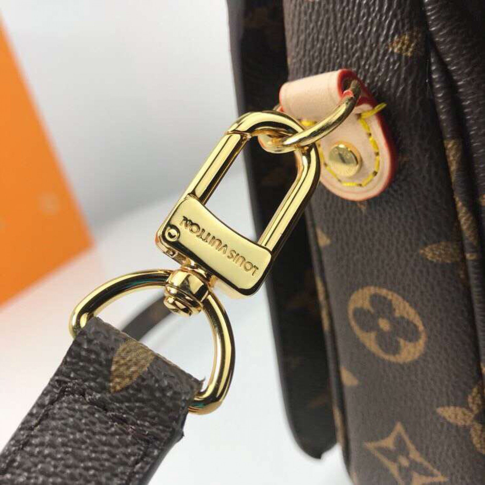LV POCHETTE METIS BAG M44366