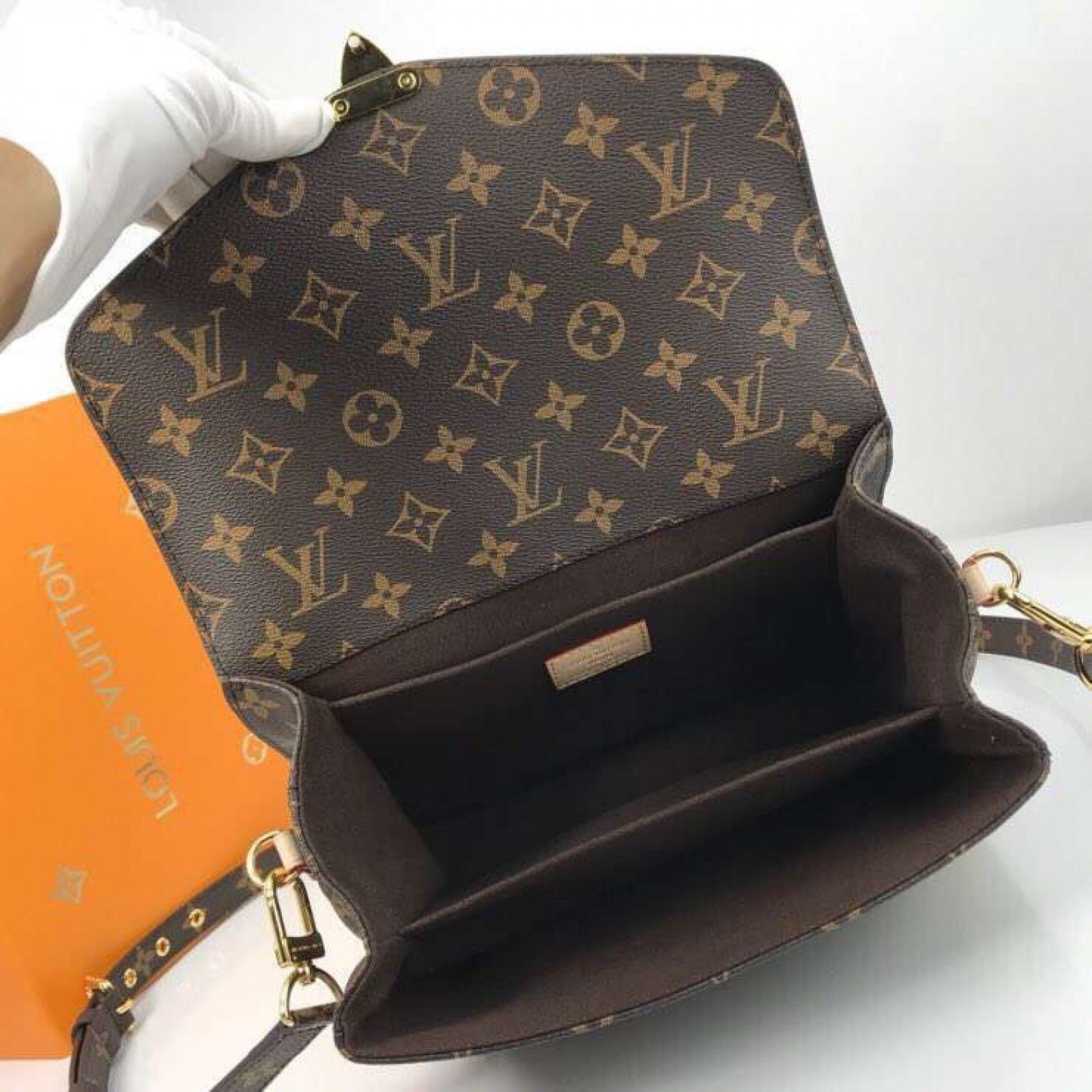 LV POCHETTE METIS BAG M44366
