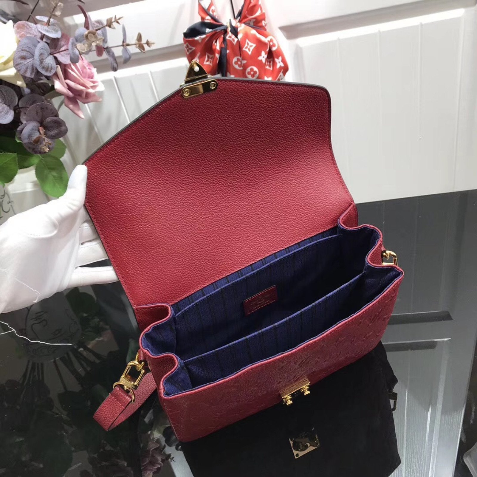 LV POCHETTE METIS M44793