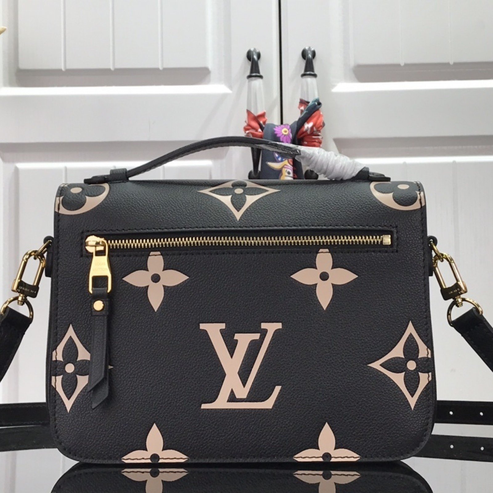 LV POCHETTE METIS M45596