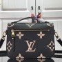 LV POCHETTE METIS M45596