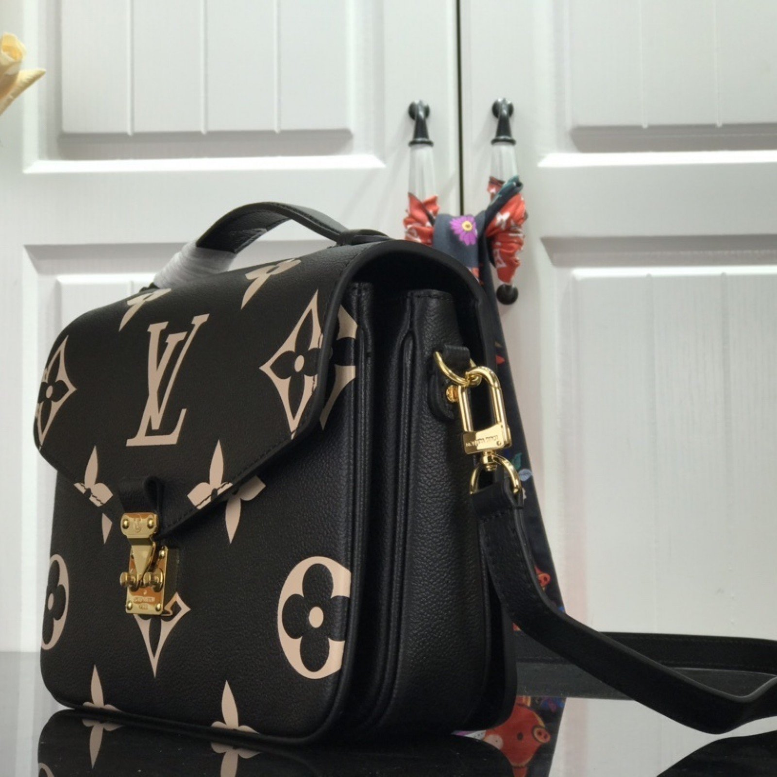 LV POCHETTE METIS M45596