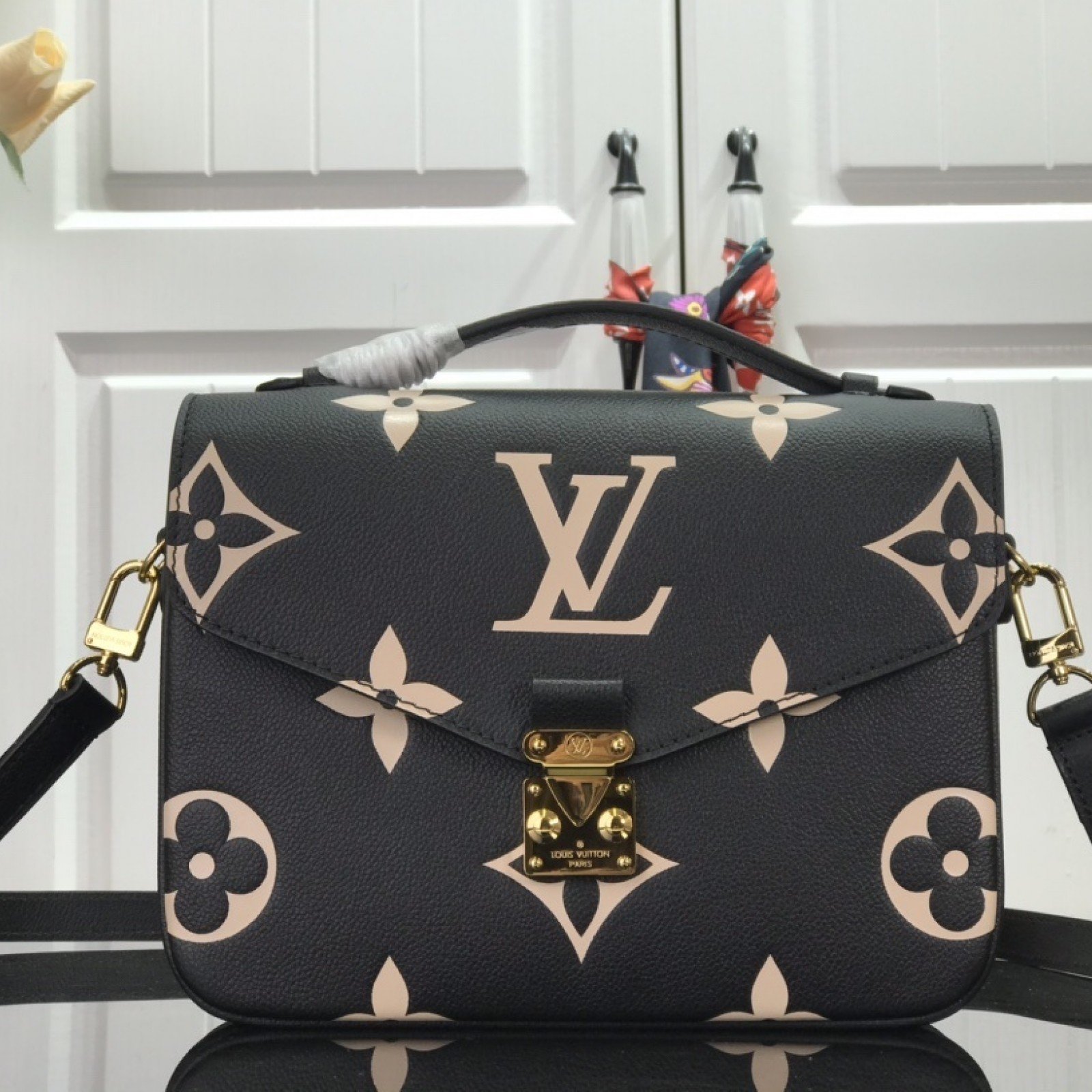 LV POCHETTE METIS M45596