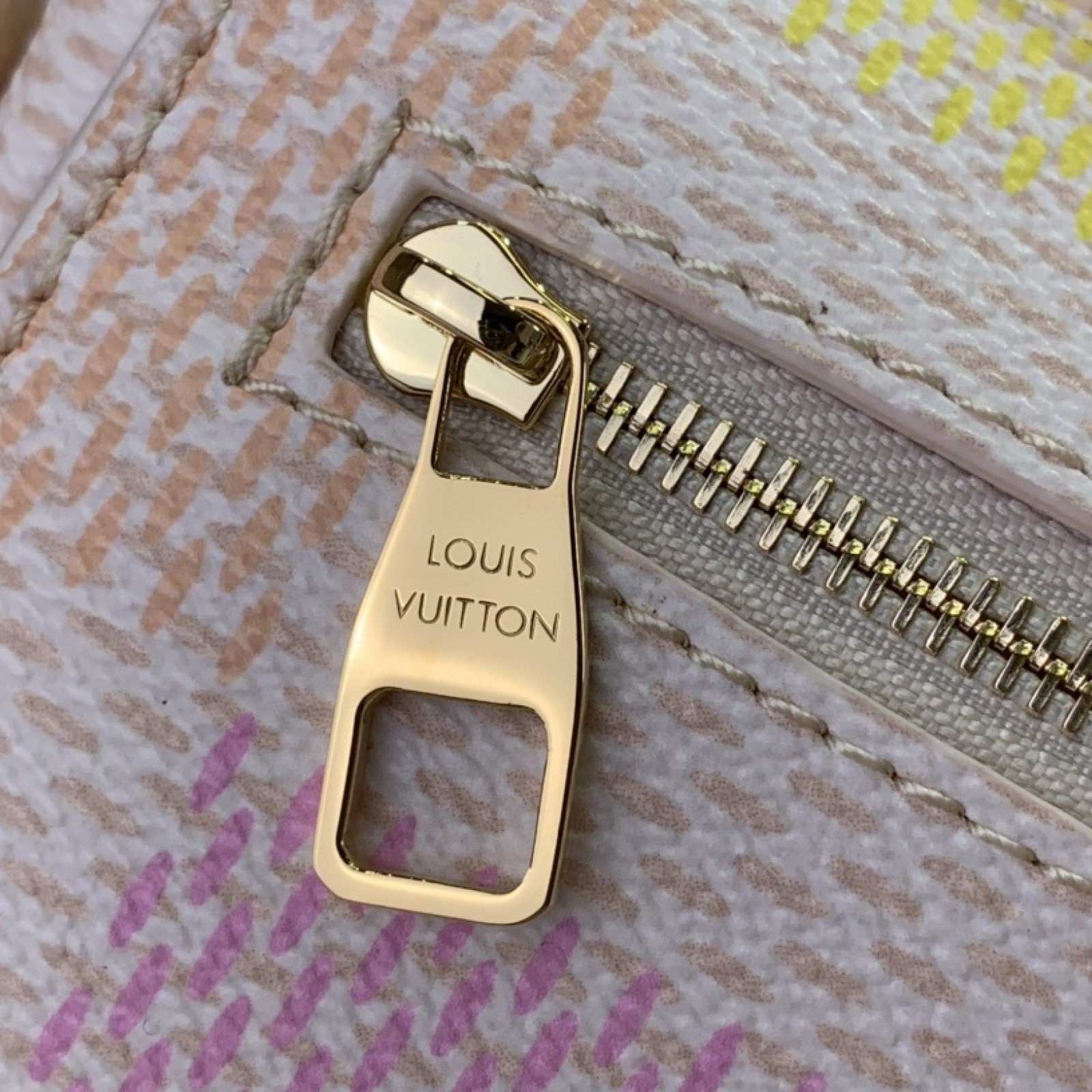 LV POCHETTE MÉTIS EAST WEST n40749