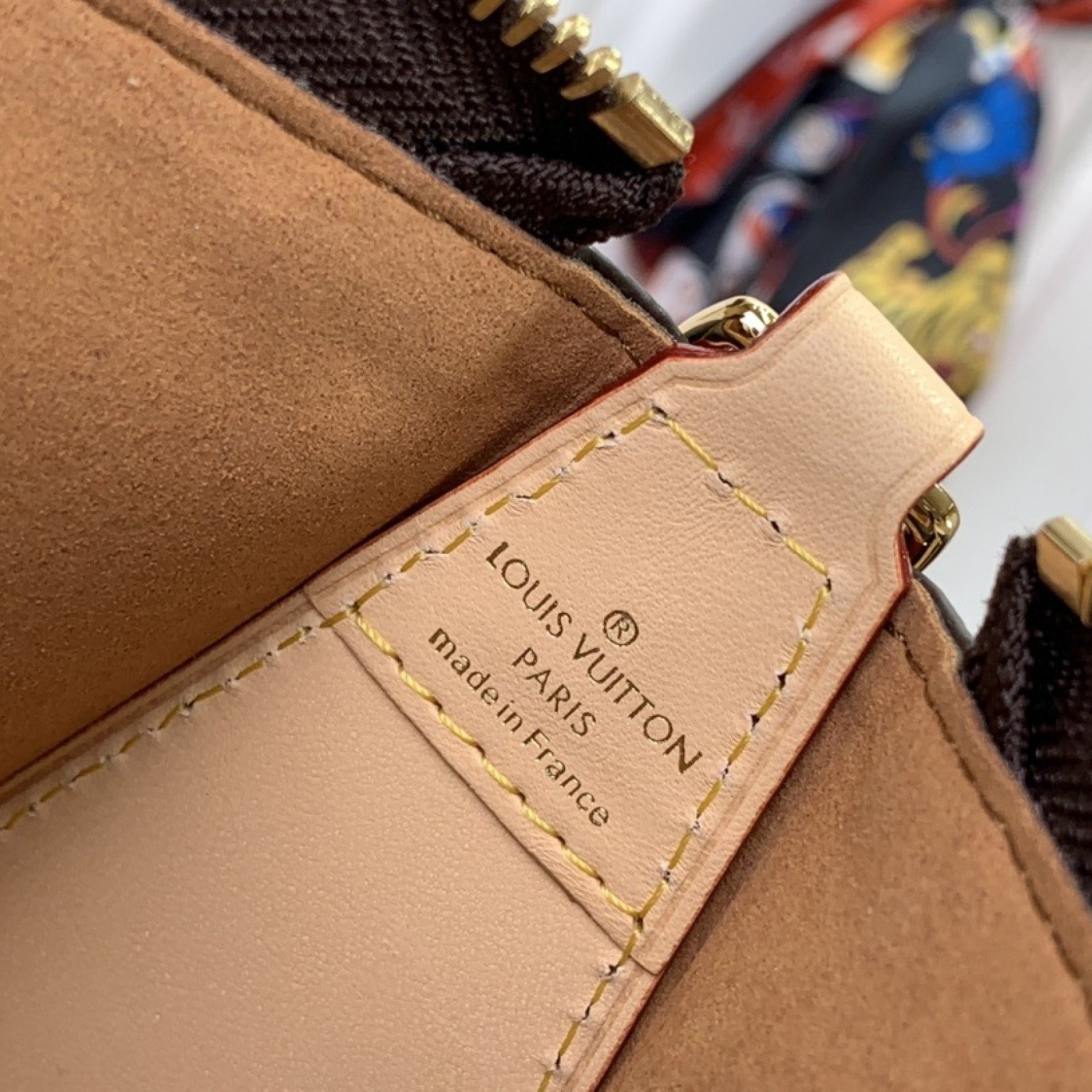 LV POCHETTE TIRETTE M47123