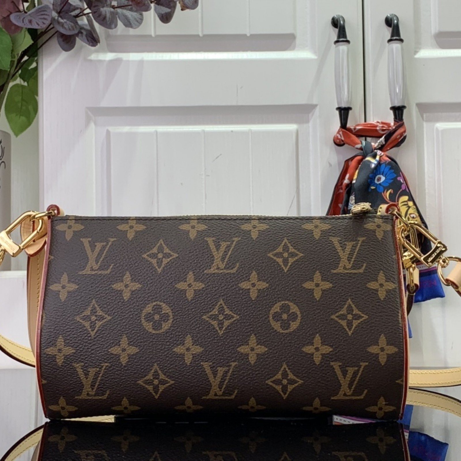 LV POCHETTE TIRETTE M47123