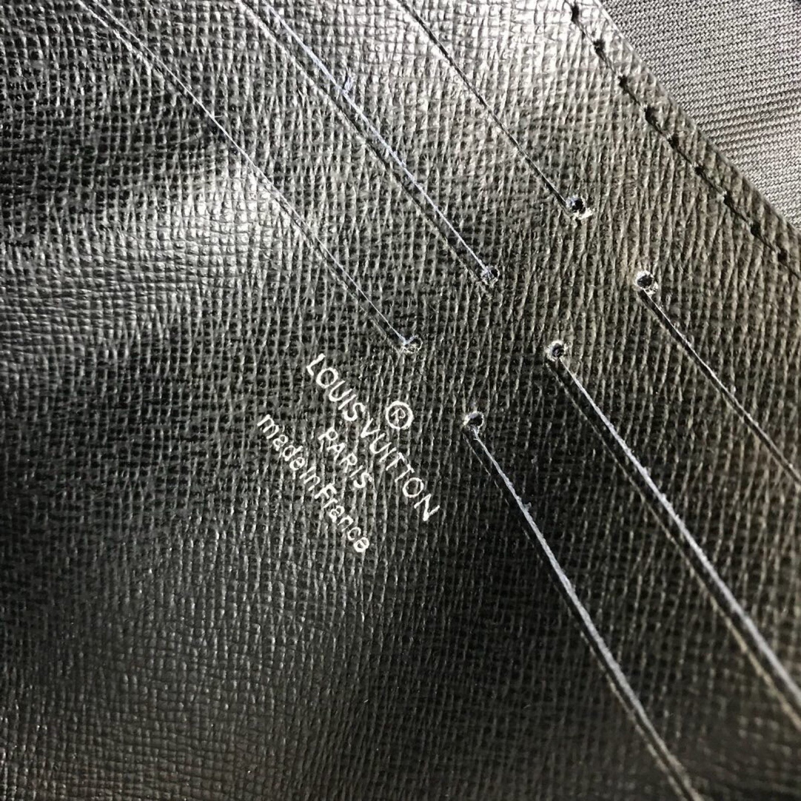 LV POCHETTE VOYAGE Bag M44448