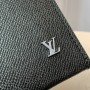 LV POCHETTE VOYAGE M30450