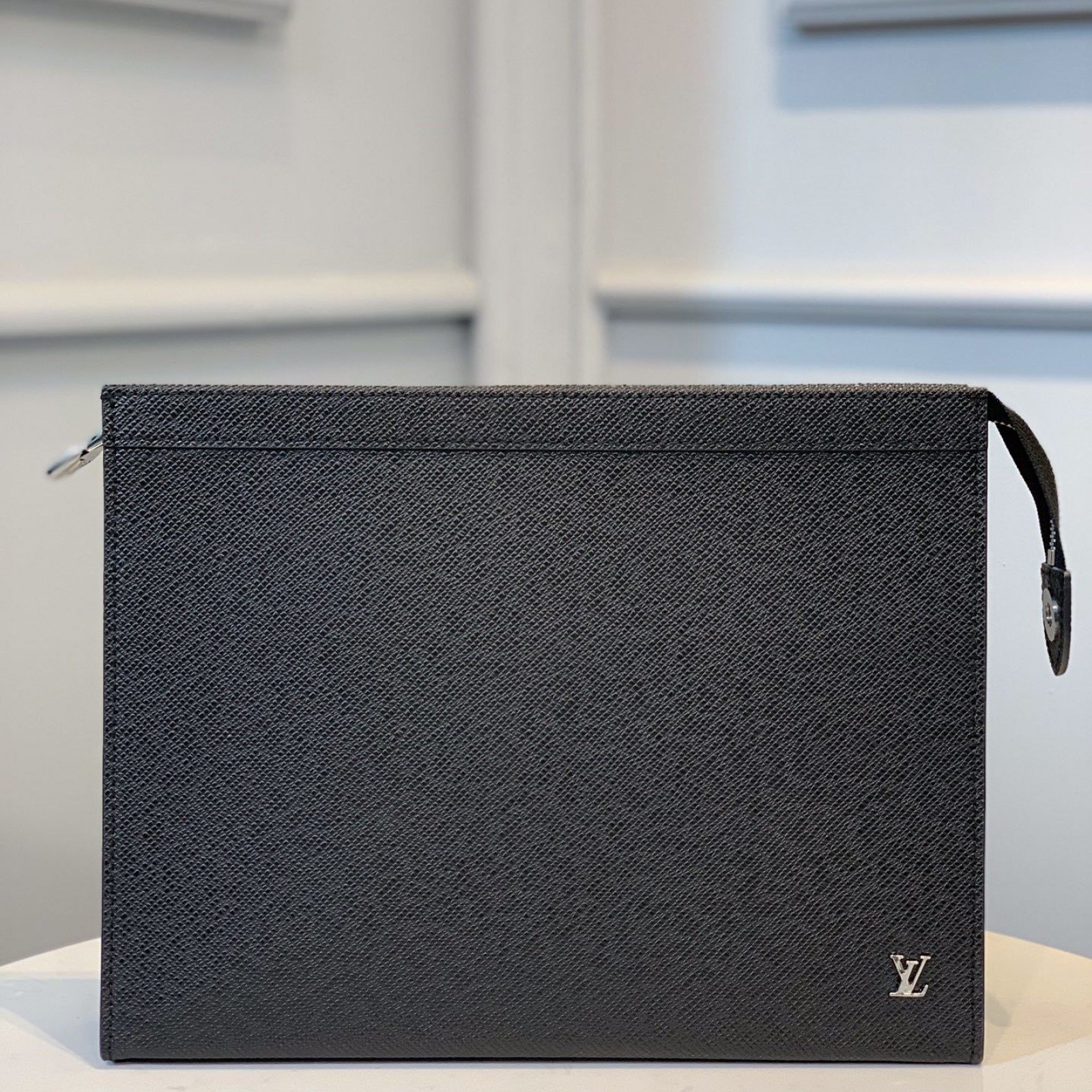 LV POCHETTE VOYAGE M30450