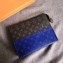 LV POCHETTE VOYAGE M63066