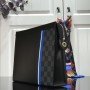 LV POCHETTE VOYAGE MM M56827