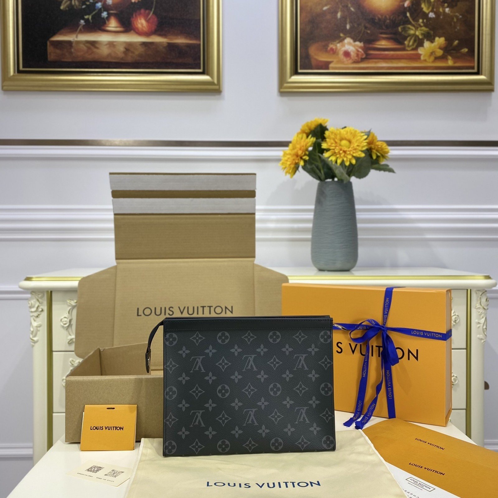 LV POCHETTE VOYAGE MM M61692DX