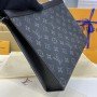LV POCHETTE VOYAGE MM M61692DX